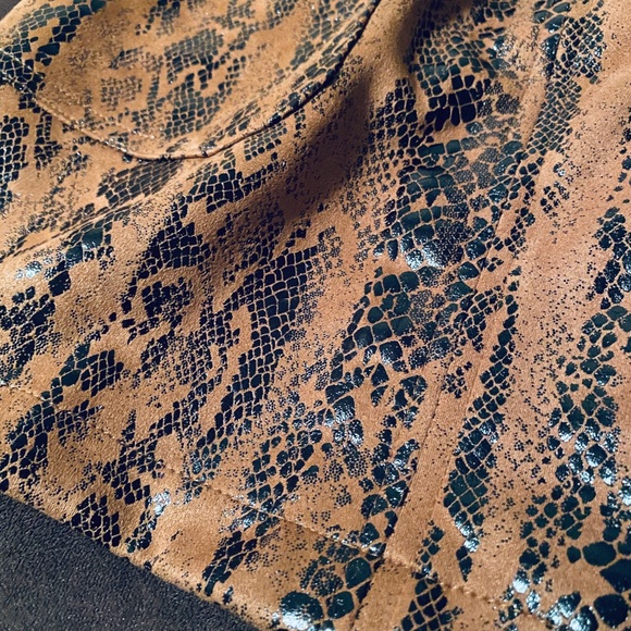 Suede Snake Print Mini Skirt - Picture 2 of 4